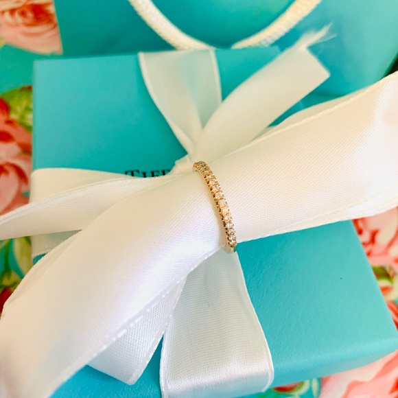 ❌❌SOLD❌❌♥️Authentic 18k Rose Gold Soleste Half Eternity Band♥️ - Picture 3 of 6